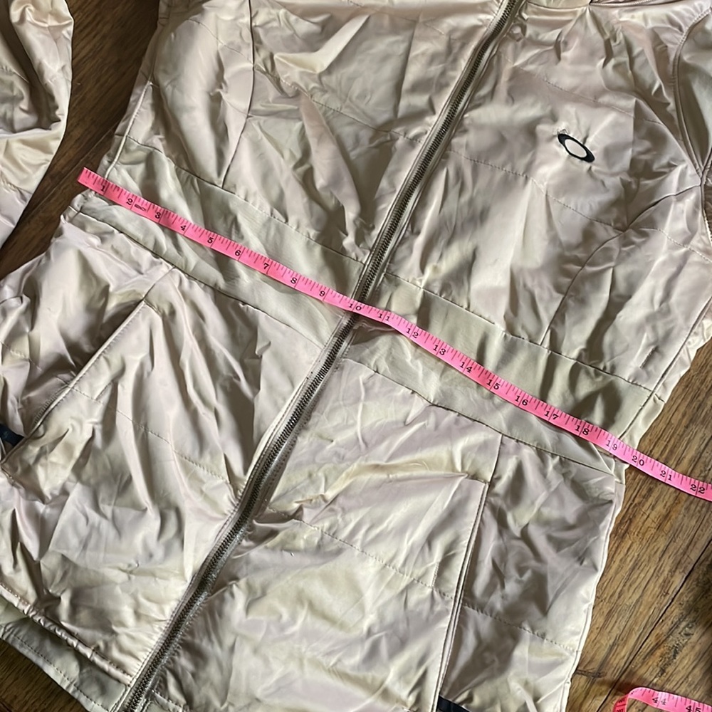 Oakley ski and/or boarding winter coat size Large Champagne color - Picture 14 of 16